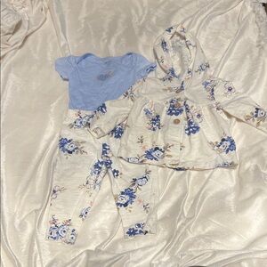 Carter’s 6 month Floral Blue and Cream Kids 3 Piece Set